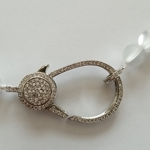 Clear mermaid bead necklace w/pave' clasp - Picture 2 of 3